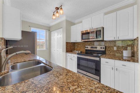 Condo in Aventura, Florida, 3 bedrooms  № 1858940 - photo 12