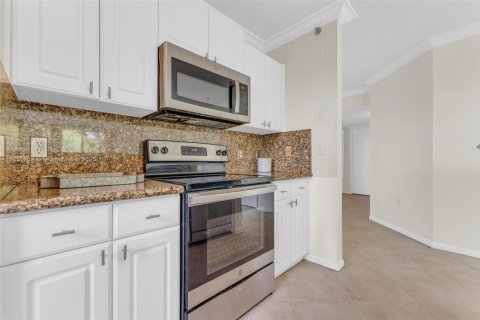 Condo in Aventura, Florida, 3 bedrooms  № 1858940 - photo 11