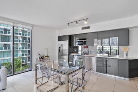 Condo in Miami, Florida, 2 bedrooms № 1920496 - photo 7