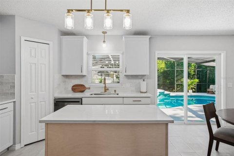 Villa ou maison à vendre à Ocoee, Floride: 4 chambres, 200.3 m2 № 2418989 - photo 13