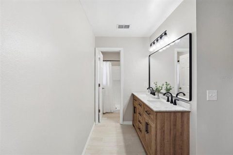 Villa ou maison à vendre à Ocoee, Floride: 4 chambres, 200.3 m2 № 2418989 - photo 25