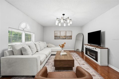 Villa ou maison à vendre à Ocoee, Floride: 4 chambres, 200.3 m2 № 2418989 - photo 19