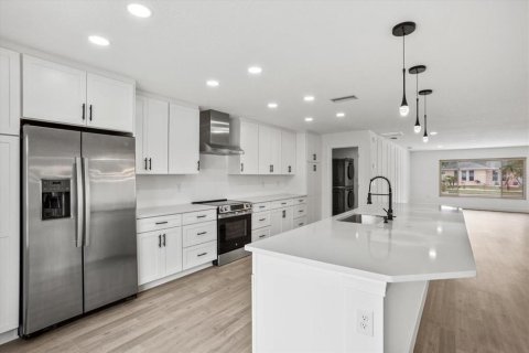 Casa en venta en Bradenton, Florida, 3 dormitorios, 216.65 m2 № 1630955 - foto 9