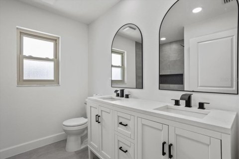 Casa en venta en Bradenton, Florida, 3 dormitorios, 216.65 m2 № 1630955 - foto 15