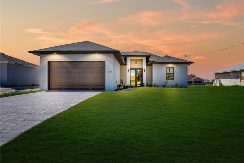 Casa en Cape Coral, Florida 3 dormitorios, 142.05 m2 № 2223568