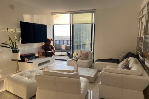 Купить кондоминиум в Дорал, Флорида 2 спальни, 89.28м2, № 1695961 - фото 1