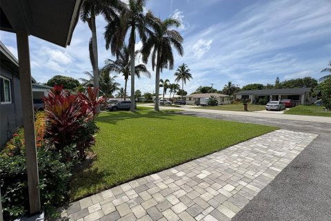 Villa ou maison à louer à Boynton Beach, Floride: 1 chambre, 103.49 m2 № 1851499 - photo 5