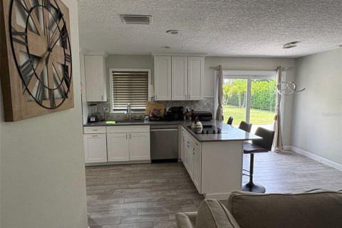 Villa ou maison à louer à Boynton Beach, Floride: 1 chambre, 103.49 m2 № 1851499 - photo 13