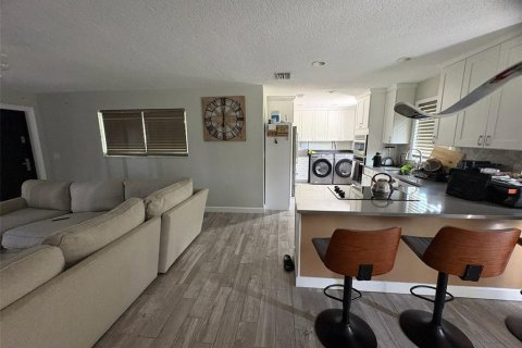 Villa ou maison à louer à Boynton Beach, Floride: 1 chambre, 103.49 m2 № 1851499 - photo 8