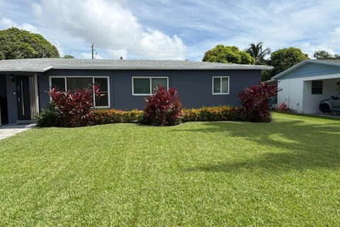 Villa ou maison à louer à Boynton Beach, Floride: 1 chambre, 103.49 m2 № 1851499 - photo 2
