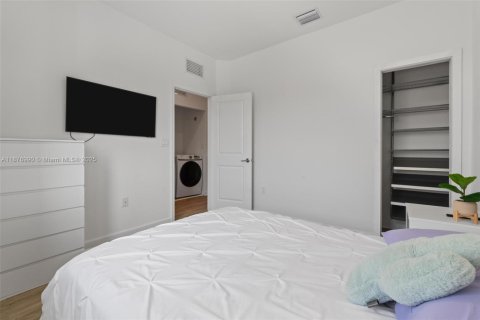 Купить таунхаус в Майами, Флорида 3 спальни, 128.02м2, № 2034183 - фото 27