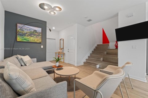 Купить таунхаус в Майами, Флорида 3 спальни, 128.02м2, № 2034183 - фото 9