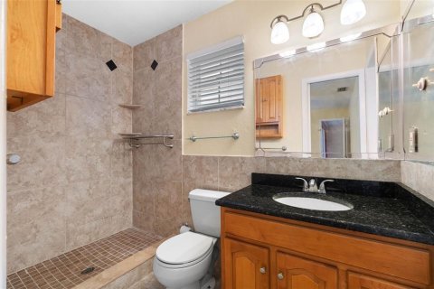 House in Largo, Florida 3 bedrooms, 170.66 sq.m. № 2390992 - photo 22