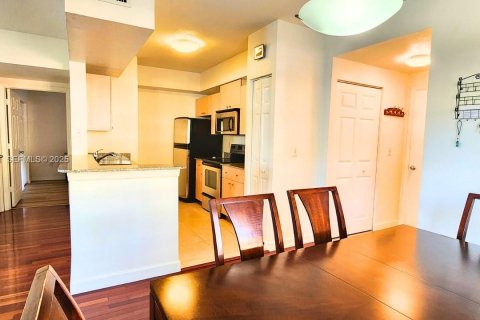 Купить таунхаус в Мирамар, Флорида 2 спальни, 100.33м2, № 1985681 - фото 6