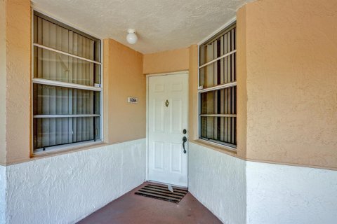 Condo in Coral Springs, Florida, 2 bedrooms № 2261244 - photo 19