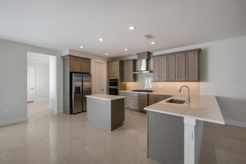 Townhouse in Bradenton, Florida 2 bedrooms, 273.23 sq.m. № 605168 - photo 9