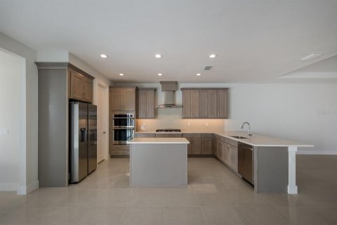 Townhouse in Bradenton, Florida 2 bedrooms, 273.23 sq.m. № 605168 - photo 10
