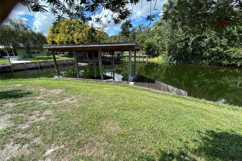 Casa en Lake Wales, Florida 3 dormitorios, 164.99 m2 № 2383419