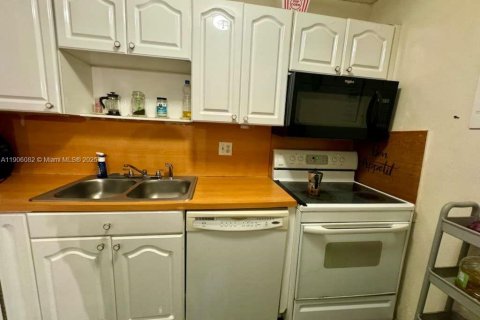 Купить кондоминиум в Лодерхилл, Флорида 1 спальня, 74.32м2, № 2012916 - фото 30