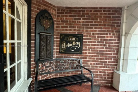 Купить кондоминиум в Лодерхилл, Флорида 1 спальня, 74.32м2, № 2012916 - фото 16