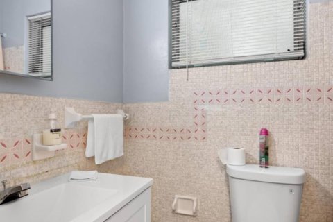 Appartement à louer à Hollywood, Floride: 3 pièces, 48.68 m2 № 2376217 - photo 5