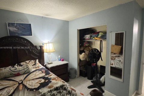 Купить коммерческую недвижимость в Лейк-Уорт, Флорида 1214.05м2, № 2046015 - фото 15