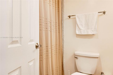 Copropriété à louer à Hallandale Beach, Floride: 1 chambre, 50.63 m2 № 1961775 - photo 13