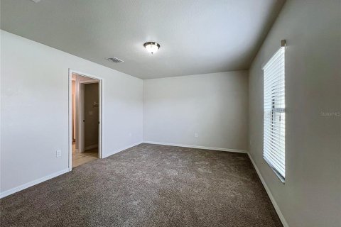House in Zephyrhills, Florida 3 bedrooms, 135.73 sq.m. № 2266998 - photo 15