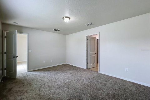 House in Zephyrhills, Florida 3 bedrooms, 135.73 sq.m. № 2266998 - photo 16