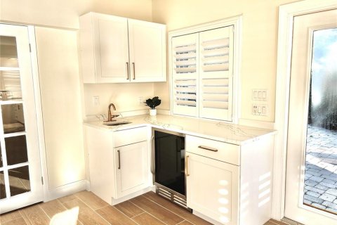 Casa en alquiler en North Redington Beach, Florida, 4 dormitorios, 252.23 m2 № 1677242 - foto 11