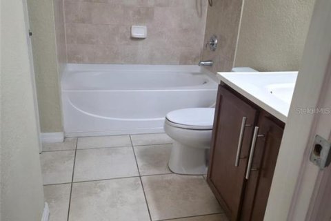 Copropriété à louer à Orlando, Floride: 1 chambre, 76.64 m2 № 2097482 - photo 10