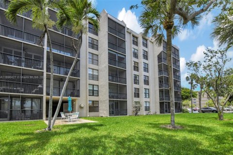 Condo in Boca Raton, Florida, 2 bedrooms  № 1948019 - photo 25