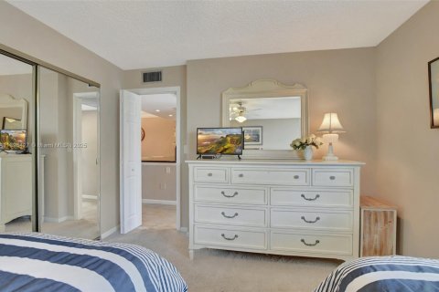Condo in Boca Raton, Florida, 2 bedrooms  № 1948019 - photo 18