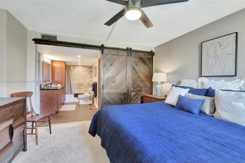 Condo in Boca Raton, Florida, 2 bedrooms  № 1948019 - photo 13