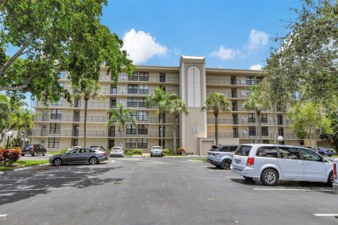 Condo in Boca Raton, Florida, 2 bedrooms  № 1948019 - photo 24