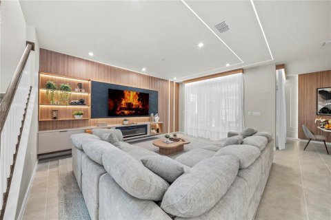 Villa ou maison à vendre à Kissimmee, Floride: 6 chambres, 279.54 m2 № 2416899 - photo 7