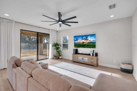 House in Fish Hawk, Florida 5 bedrooms, 313.55 sq.m. № 2223548 - photo 9