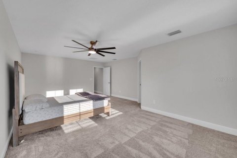 House in Fish Hawk, Florida 5 bedrooms, 313.55 sq.m. № 2223548 - photo 27