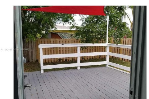 Casa en venta en Wilton Manors, Florida, 3 dormitorios, 111.95 m2 № 2154513 - foto 11