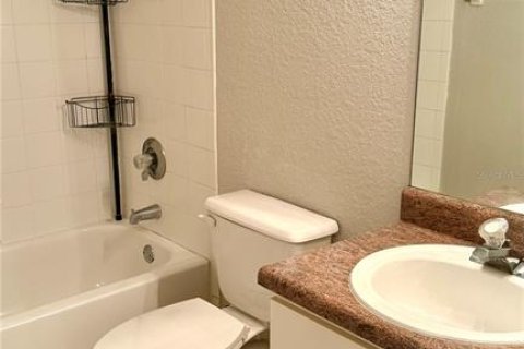 Condominio en alquiler en Tampa, Florida, 2 dormitorios, 117.99 m2 № 1907667 - foto 18