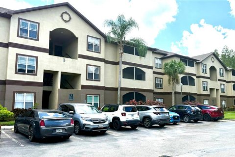 Condominio en alquiler en Tampa, Florida, 2 dormitorios, 117.99 m2 № 1907667 - foto 2