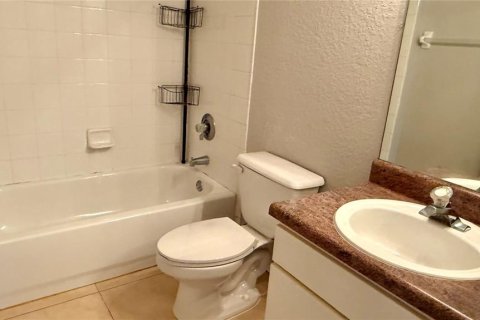 Condominio en alquiler en Tampa, Florida, 2 dormitorios, 117.99 m2 № 1907667 - foto 19