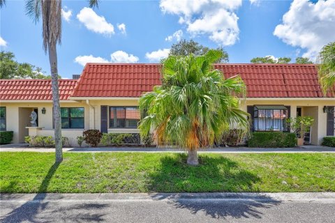 Condominio en venta en Clearwater, Florida, 2 dormitorios, 130.06 m2 № 1855404 - foto 1