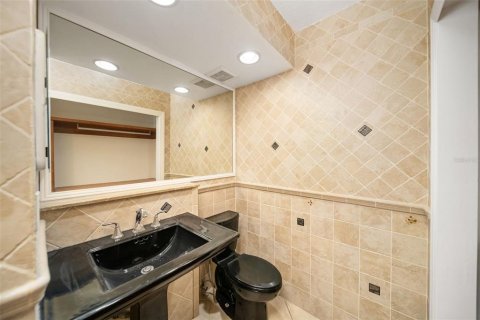 Купить кондоминиум в Сарасота, Флорида 6 комнат, 82.5м2, № 2091591 - фото 21