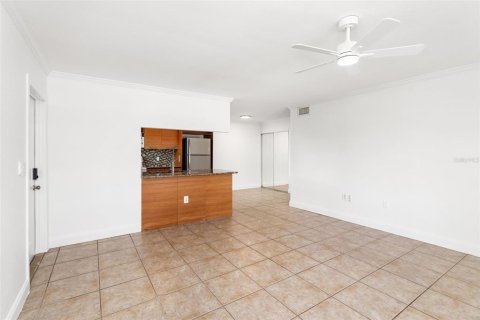Купить кондоминиум в Сарасота, Флорида 6 комнат, 82.5м2, № 2091591 - фото 10