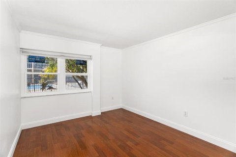 Купить кондоминиум в Сарасота, Флорида 6 комнат, 82.5м2, № 2091591 - фото 23