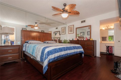 Condo in Miami, Florida, 2 bedrooms  № 1714178 - photo 19