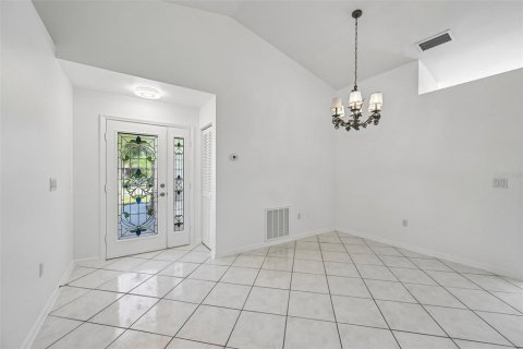 Villa ou maison à vendre à Sarasota, Floride: 3 chambres, 125.42 m2 № 2399428 - photo 11