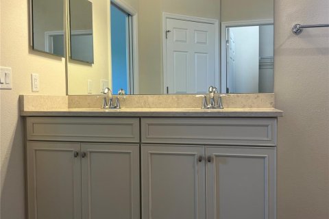 House in Englewood, Florida 3 bedrooms, 142.05 sq.m. № 1512903 - photo 25