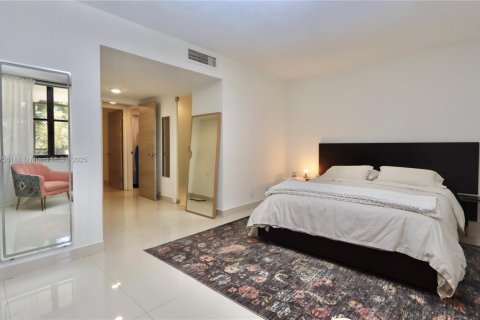 Touwnhouse à vendre à Aventura, Floride: 2 chambres, 104.98 m2 № 1700278 - photo 14